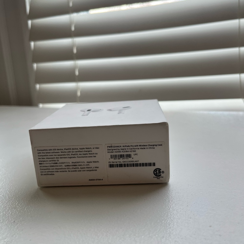AirPod Pro’s First generation - Picture 2 of 6